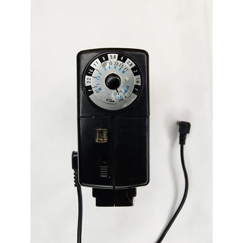 Vintage Vivitar 152 Shoe Mount Flash